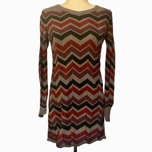 Aventura gray purple black red chevron print sweater dress‎ size small